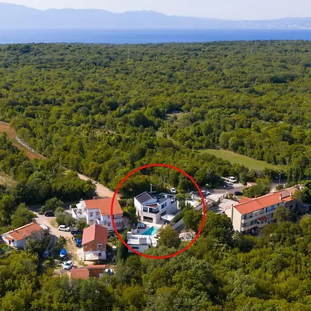 Toscana With Pool, Sauna And Jacuzzi