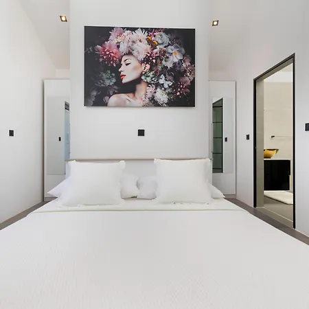 Villa Villa Toscana With Pool, Sauna And Jacuzzi