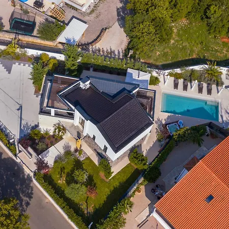 וילה Toscana With Pool, Sauna And Jacuzzi *