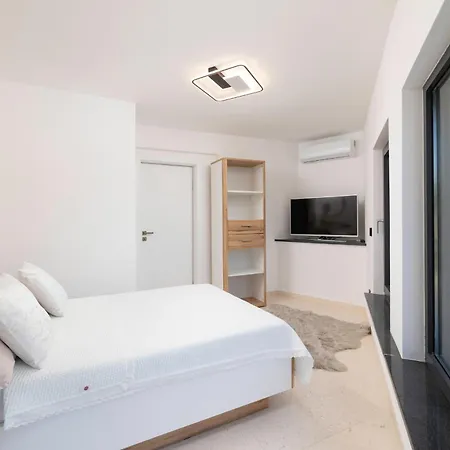 Βίλα Villa Toscana With Pool, Sauna And Jacuzzi *